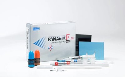 PANAVIA F 2.0 Intro Kit (zestaw mały) Light pasta A + B 2 x 1 ml + ED Primer II A + B 2 x 1ml + Oxyguard 5 ml