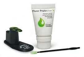 Fluor Protector S - lakier ochronny do zębów 7 ml