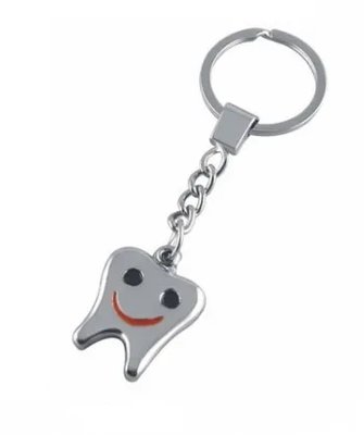 Zubní klíčenka kovový úsměv 1ks