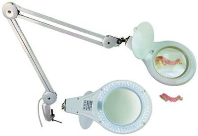 LED Illuminated Magnifier