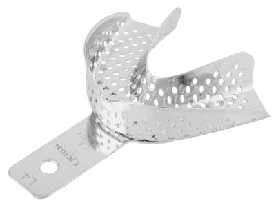 3040_L6 Perforovaná otiskovací lžíce pro dolní čelist, 78x61mm