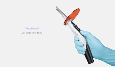 Woodpecker Polymerační lampa O-Light PLUS - Výkon 1200 - 2500 mW/cm², široké světelné spektrum 385-515 nm