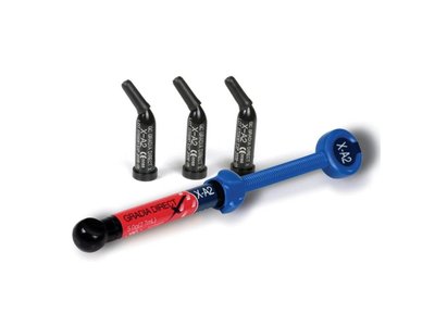 GC Gradia Direct X - kompozitní výplňový materiál, stříkačka 2,7ml - Barva: A3