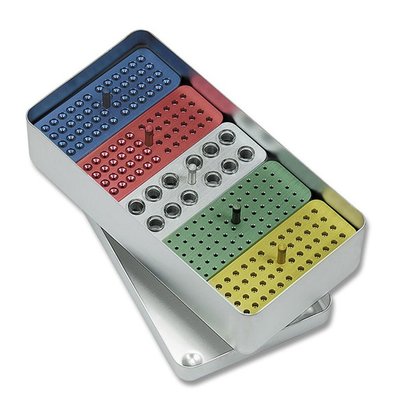 Maxi Endo Box Q4 Larident - 1ks