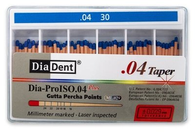 Guttaperčové čepy DiaDent 4% 030