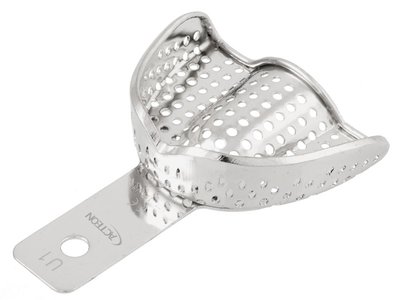 3041_U1 Perforovaná otiskovací lžíce pro horní čelist, 61x47mm