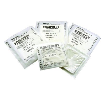 Kompresy z netkaného textilu, 4 vrstvy, sterilní, 10 x 10 cm - 10 ks