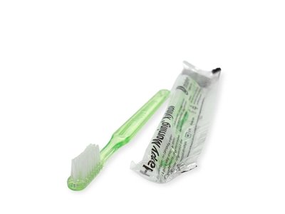 miradent jednorázový zubní kartáček napuštěný xylitolovou zubní pastou