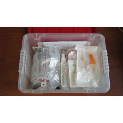 Základní balíček první pomoci dle vyhlášky č. 92/2012 Sb., o požadavcích na minimální technické a věcné vybavení zdravotnických zařízení a kontaktních pracovišť domácí péče