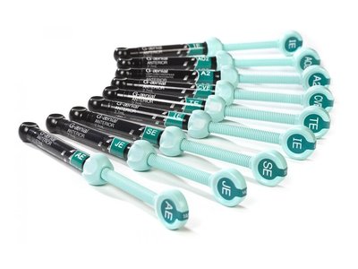 GC G-aenial Anterior - kompozitní materiál, 2,7ml