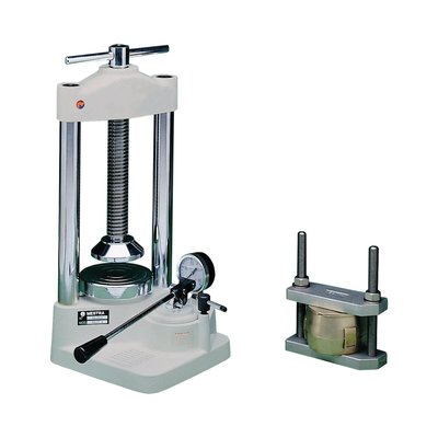 Hydraulický lis na kyvety