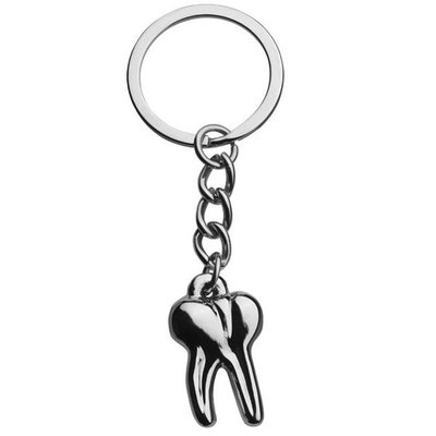 Přívěsek na klíče ve tvaru zubu