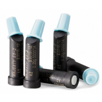 CLEARFIL MAJESTY ES-2 Classic A2 kompule 20 ks