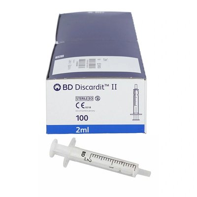 BD Discardit II Stríkačky Bílá 2ml 100ks