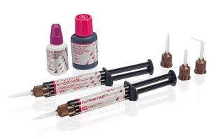 GC G-CEM ONE System Kit (G-CEM ONE A2 x 4.6g, TRANS x 4.6g, Adhesive Primer 4ml, G-Multi Primer 4ml, końcówki)