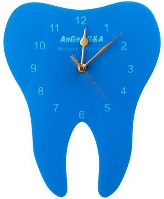 Tooth Shaped Clock hodiny modré