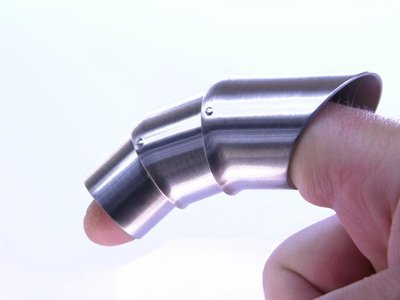 Kovový chránič prstu Falcon - L