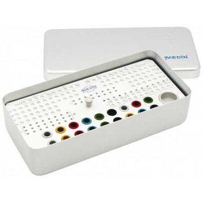 Kazeta se stojánkem pro kořenové nástroje