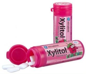 Miradent Xylitol žuvačky detské jahoda
