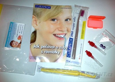 SET pro čištění zubů s rovnátky
