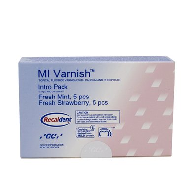 GC MI Varnish Intro Pack Strawberry & Mint fluoridační lak 10×0,4 ml