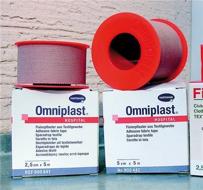 Náplast Omniplast 1,25cmx5m, kotouč