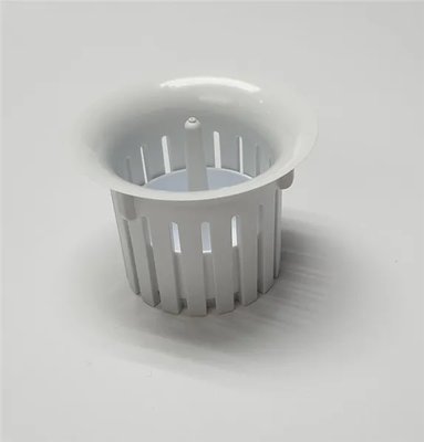 Sítko / košík do plivátka plastový