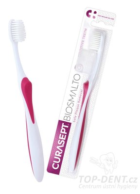 Curasept Biosmalto Senstitive jemný zubní kartáček