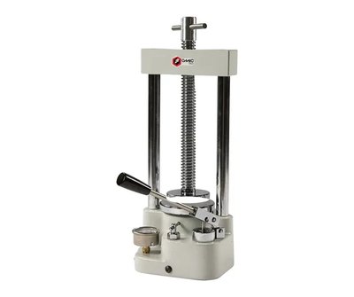 Omec PI.88.00 hydraulický lis