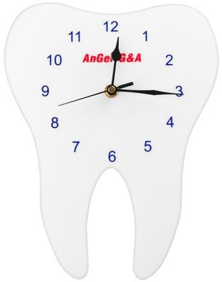 Tooth Shaped Clock hodiny biele