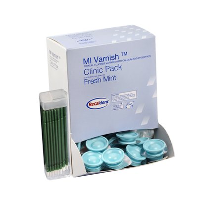 GC MI Varnish Clinic Pack Mint fluoridační lak 100×0,4 ml