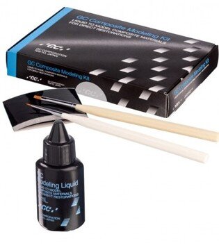 GC Composite modeling liquid kit - zestaw (6ml liquid,pędzelki płaskie x 5szt., okrągłe x 5szt., uchwyt do pędz. x 2szt., bloczek)